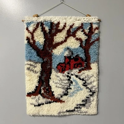 винтажный ковер с защелкой крючок зимняя сцена красный амбар снежные деревья 25x18 дюймов - Изображение 1 из 4