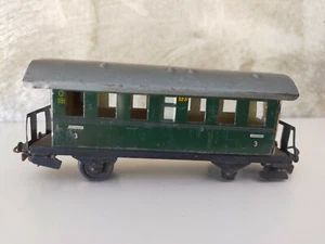 Passenger Car 327 MARKLIN HO - Picture 1 of 6