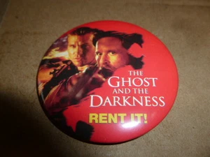 Ghost And The Darkness Pin Back Video Store 1988 Movie Button Promotional Promo - Bild 1 von 4