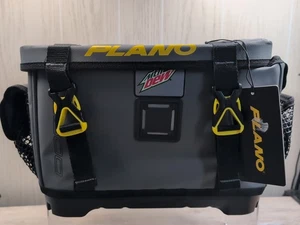PLANO 3600 Softsider Tackle Box - Mountain Dew Neu/Etikett - 2x Köderbehälter grau - Bild 1 von 8