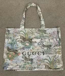 RARE Gucci Vip Extra Large Tote Tiger prints 2022 Collection Limited Edition - Picture 1 of 2