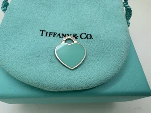 Dije corazón Return to Tiffany & Co plata esterlina esmalte azul - Imagen 1 de 7