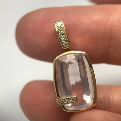 18ct gold rose quartz and diamond pendant, oblong, beautiful quality, Hallmarked - Image 1 of 4