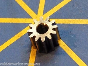Sonic 64 Pitch 12 Tooth Drag Pinion Gear from Mid America Raceway 1/24 slot car - Picture 1 of 5
