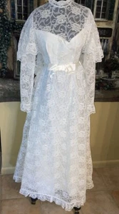 Vintage 80’s Lace High Neck Victorian White Chantilly Lace Bridal Prom Gown 4 - Picture 1 of 6