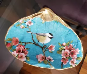 Shell decoupage hand painted gold leaf with Flowers and Birds trinket dish - Picture 1 of 2