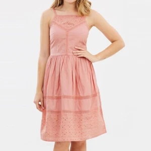 Dorothy Perkins Sleeveless Lace Dress Size 12 - Picture 1 of 5