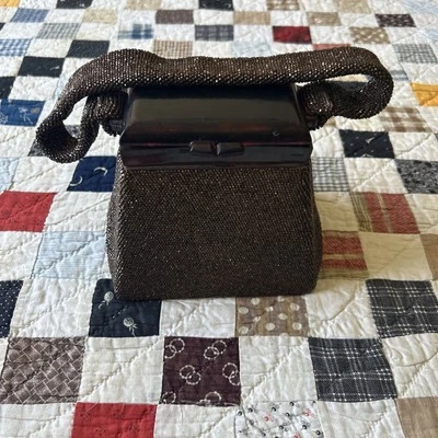 Precioso monedero vintage Art Deco pastillero con cuentas con baquelita/lucita Foto 1 de 4