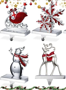 4er Set Weihnachtsstrumpfhalter für Kaminsims - Hirsch & Schlitten Weihnachtsstrumpf  - Bild 1 von 12