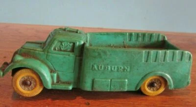 VINTAGE AUBURN Toys Vintage Rubber Farm GREEN TRUCK YELLOW TIRES - Image 1 of 4
