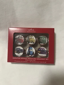 Hallmark 2022 Radiator Springs Miniatur Ornament Set - Bild 1 von 3