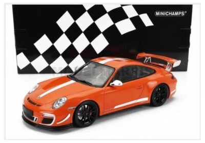 MINICHAMPS 155062224 PORSCHE - 911 997-2 GT3 RS 4.0 COUPE 2011 1/18 - Image 1 of 2