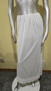 Vintage JCPenney Gaymode Long Half Bottom Slip White Nylon Size Medium - Bild 1 von 11
