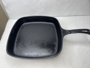Wagner Ware Sidney 0 Square Cast Iron Skillet #1218 E Vintage Frying Pan 9-1/2" - Picture 1 of 10