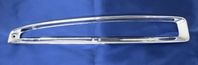 1994-1999 Cadillac Deville - Lanterna traseira acabamento cromado (5976656) (RH) - Imagem 1 de 4