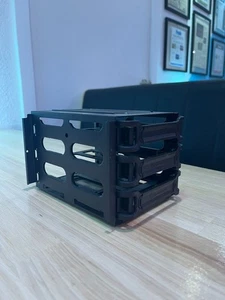 Thermaltake Multi-Bay Hard Drive Cage 3.5" HDD & 2.5" SSD Caddy for PC Case - Picture 1 of 7