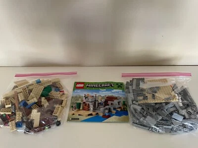 USED LEGO MINECRAFT SET 21121 THE DESERT OUTPOST COMPLETE W/ INSTRUCTIONS  - Image 1 of 4
