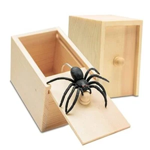 Fake Spider in a Box Prank Gift for Adults Kids,Handmade Wooden Pop Out Scare - Picture 1 of 7