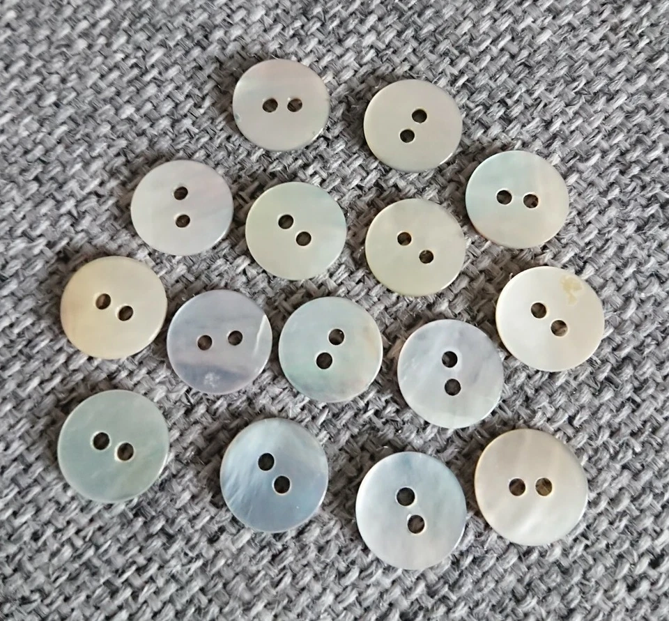 15 Shiny Grey MOP Pearl Shell Buttons 11mm Aran Cardigan Jumper 2 Hole Vintage  - Image 1 of 2