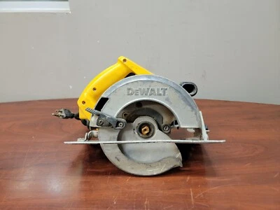 DEWALT DW359 15A 120V Corded Circular Saw 7-1/4"  - Image 1 of 4