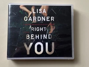 RIGHT BEHIND YOU by Lisa Gardner - Audio Book w/11 discs / 13 hrs. 29 minutes - Imagen 1 de 2
