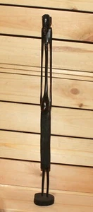 Estatuilla de madera tallada a mano africana vintage - Imagen 1 de 8