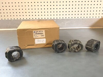 GM OEM NOS 472118 Aislador de eje estabilizador delantero 1982-1988 Oldsmobile Cutlass Foto 1 de 3