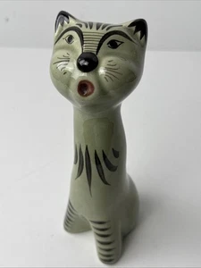 Vtg. NOE SURO Signed Mexican Folk Art Green Hand Painted Ceramic Cat 8" - Picture 1 of 9