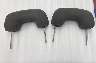 PAR DE REPOSACABEZAS DE TELA GRIS USADO OEM CHEVROLET BERETTA GTZ Z26 Foto 1 de 4