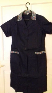 Einzelstück Kittelschürze  Retro DDR neu Lagerware VEB Cottana  Schürze - Bild 1 von 2