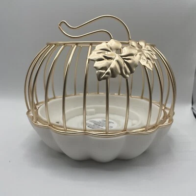 Candelabro Bath & Body Works 2 tonos alambre calabaza 3 mechas Foto 1 de 4