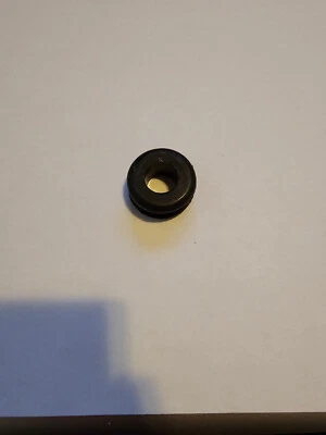 Honda Elsinore CR250 CR125  CR250M CR125M Rubber Fuel Tank Grommets Gas Tank - Image 1 of 3
