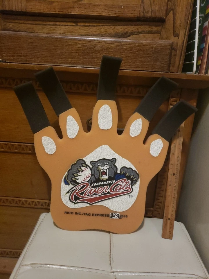 2010 Sacramento Rivercats AAA Baseball Foam Claw Game Apparel Sports MILB MLB - Image 1 of 2