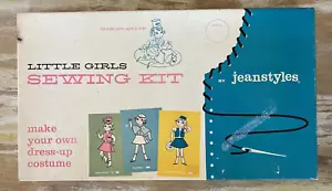 Kit de costura vintage artesanal estilo vaquero niñas pequeñas disfraz de enfermera años 50 nuevo de stock - Imagen 1 de 7