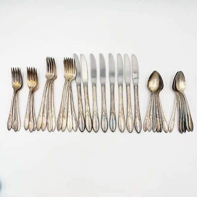 Juego de cubiertos de plata Oneida Community LADY HAMILTON 36 piezas Foto 1 de 3