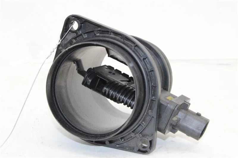 Used Fuel Injection Air Flow Meter fits: 2014 Land rover Range rover sport 3.0 G - Image 1 of 4