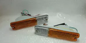 Coppia LAMPADA SEGNALE DI SVOLTA ASSY PARAURTI ANTERIORE RL DAIHATSU F70 ROCK... - Foto 1 di 6