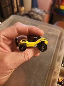 Matchbox 2007 Baja Bandit MB731, Yellow Diecast Dune Buggy - Picture 1 of 6