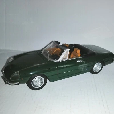 ALFA ROMEO 2000 SPIDER VELOCE 1970 QUATTRORUOTE SCALA 1/24 NO BOX - Immagine 1 di 4