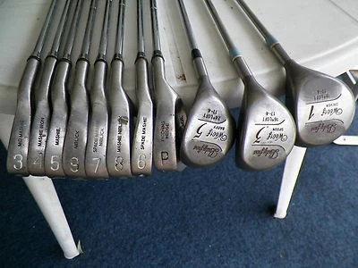 SET OF 11 TRUE TEMPER - FANNED BLADE IRONS & DRIVERS + DOCKER'S BAG - Image 1 of 4