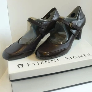 Zapato Etienne Aigner Saddle Pump charol lectura electrónica chocolate talla 7,5 con caja - Imagen 1 de 7