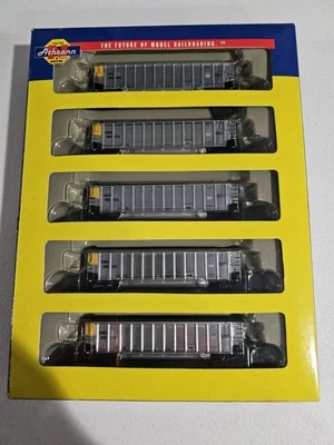 Athearn N Scale Union Pacific 11673 BethGon coalporter (5 Pack) - Image 1 of 4