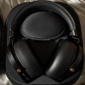 AVIOT WA-Z1PNK Hi-Res Wireless Headphones Planar Magnetic Driver Black - Picture 1 of 8