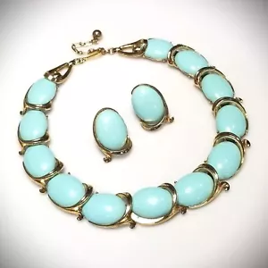 Juego de pendientes de cuello bolero azul huevo Crown Trifari Aqua Robins 1955 - Imagen 1 de 8