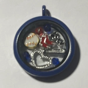 Boston Red Sox MLB Memory Charm Locket w/ 22 IN chain NEW - Picture 1 of 3