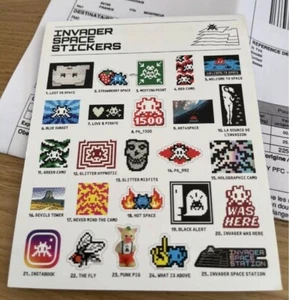 Invader Space Station Invader Art Limited Edition Sticker #21e554 Neu, unbenutzt - Bild 1 von 3