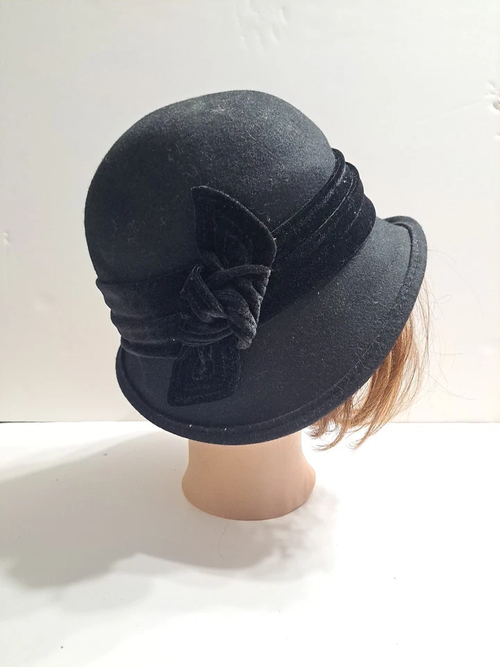 Sombrero de mujer SFTC negro de lana con lazo de terciopelo Foto 1 de 4