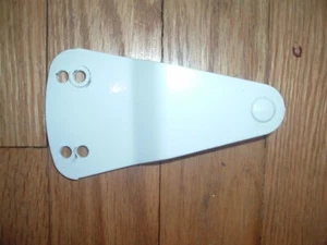 GE HOTPOINT REFRIGERATOR TOP HINGE WHITE PART # WR13X10996 - Picture 1 of 2