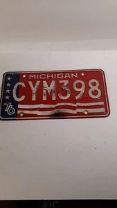 1976 Bicentennial  Michigan License Plate CYM398 - Picture 1 of 2