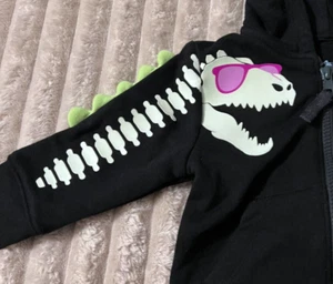 TODDLER'S CAT & JACK GLOW IN THE DARK BLACK DINOSAUR HOODIE-18 MONTHS-NWT! - Picture 1 of 2